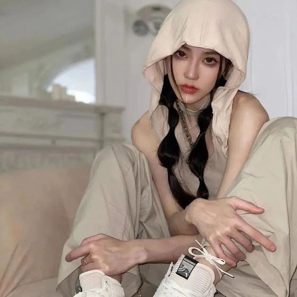 搭秋千的人